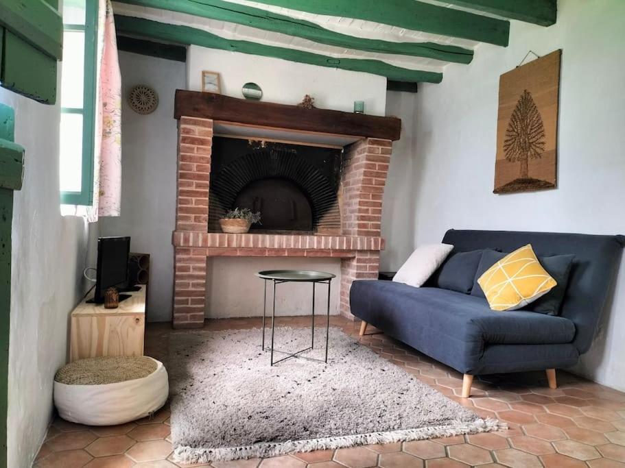 Charmante Maisonnette En Pierre Écardenville-sur-Eure Exterior foto